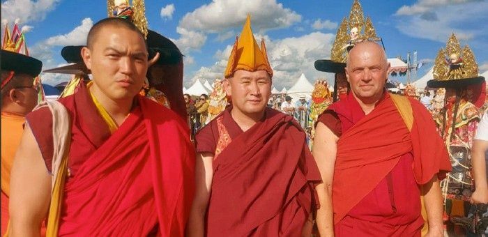 Представители Центрального духовного управления буддистов Республики Алтай приняли участие в религиозном празднике Даншиг Наадам в Монголии.
