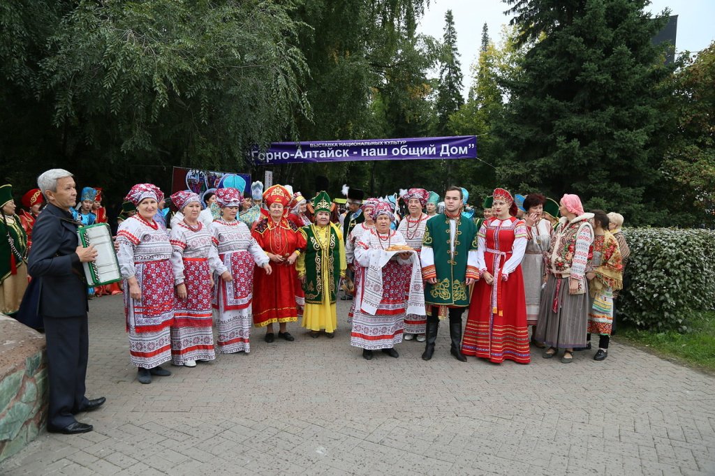 Выставка национальных культур прошла в Горно-Алтайске