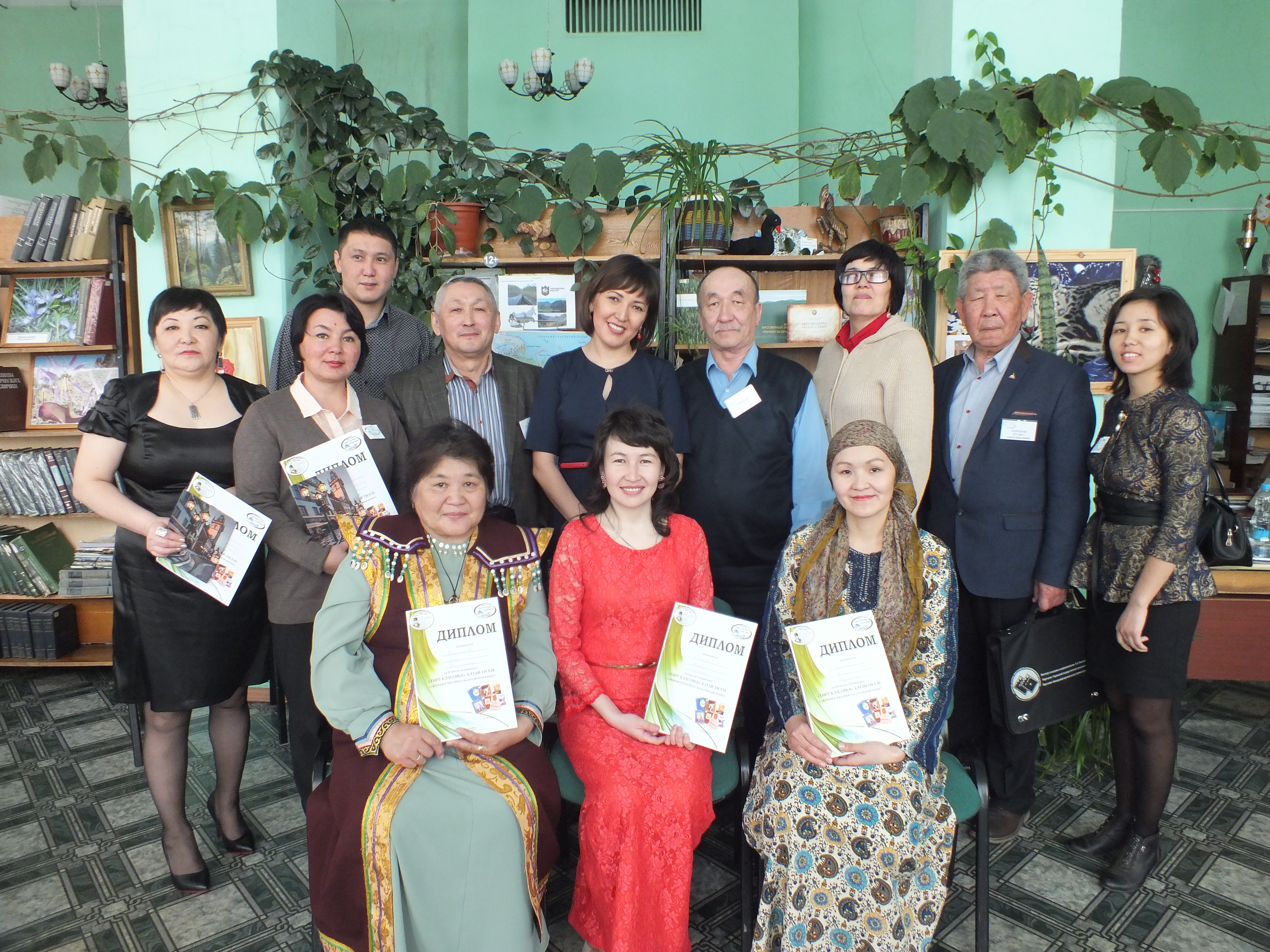 Библиотечное общество Республики Алтай провело конкурс чтецов «Тирÿ классика алтай тилле»