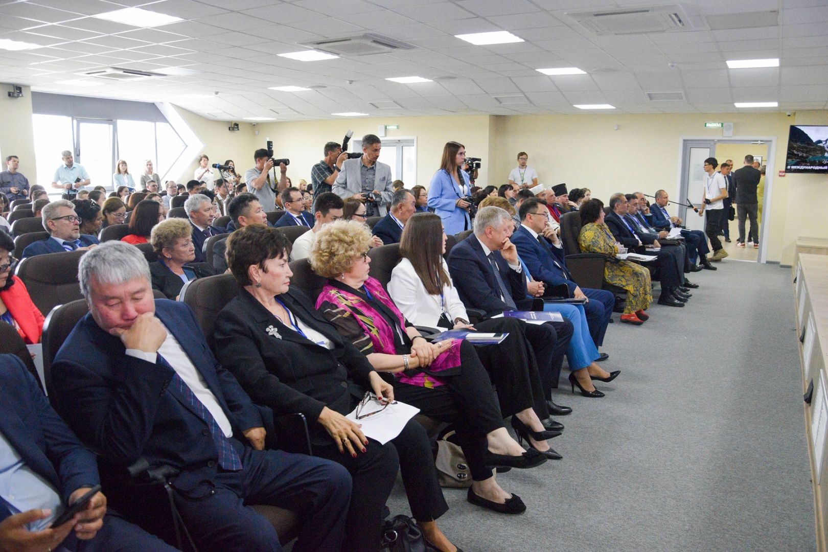 В Республике Алтай прошел второй Алтайский международный форум