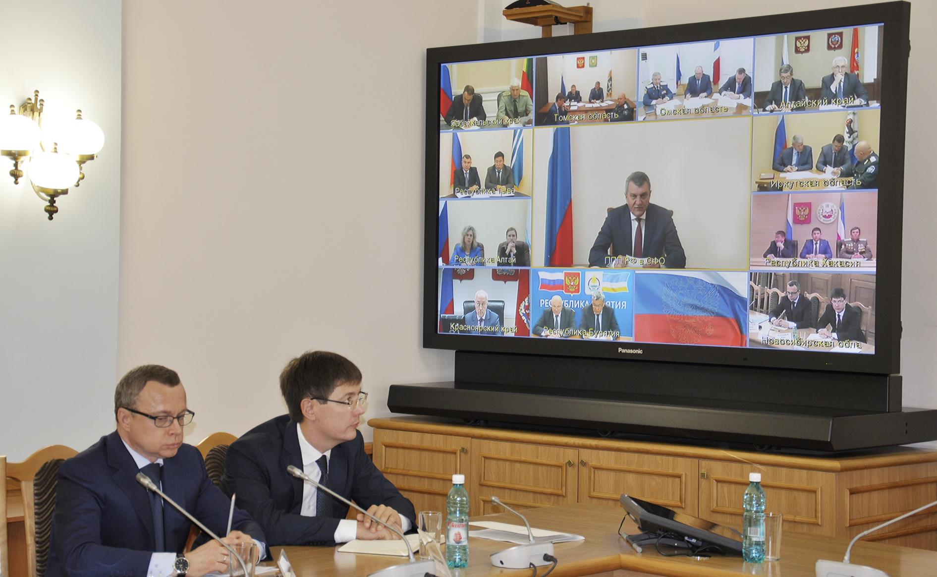 Под руководством Сергея Меняйло состоялось окружное совещание по вопросам взаимодействия органов власти с казачьими обществами
