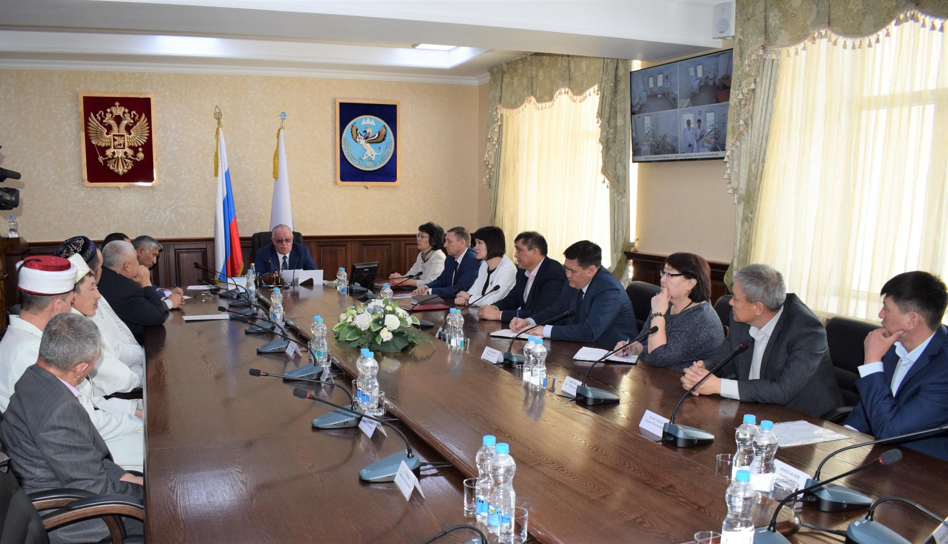 В Правительстве Республики Алтай состоялась встреча с представителями казахского народа