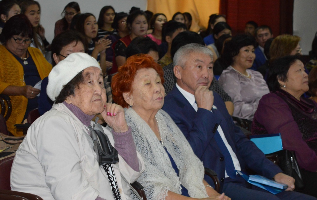 Подходы к преподаванию родного языка обсудили на конференции в Республике Алтай